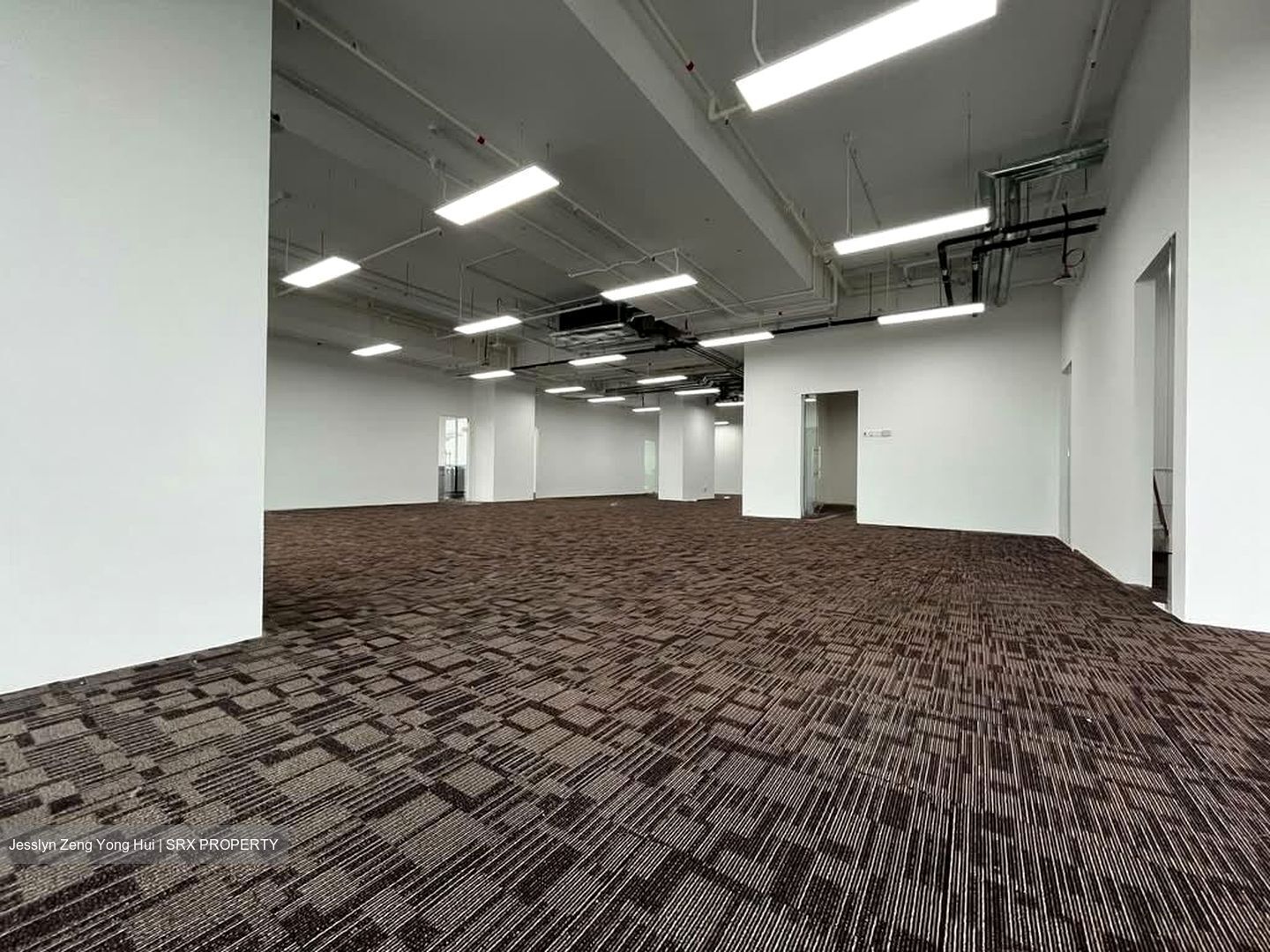 Woods Square (D25), Office #554086841